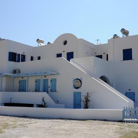 Adelphi Apartments Perissa  Buitenkant foto