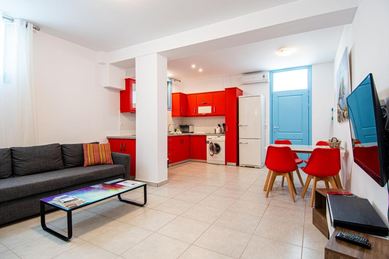 Adelphi Apartments Perissa  Buitenkant foto