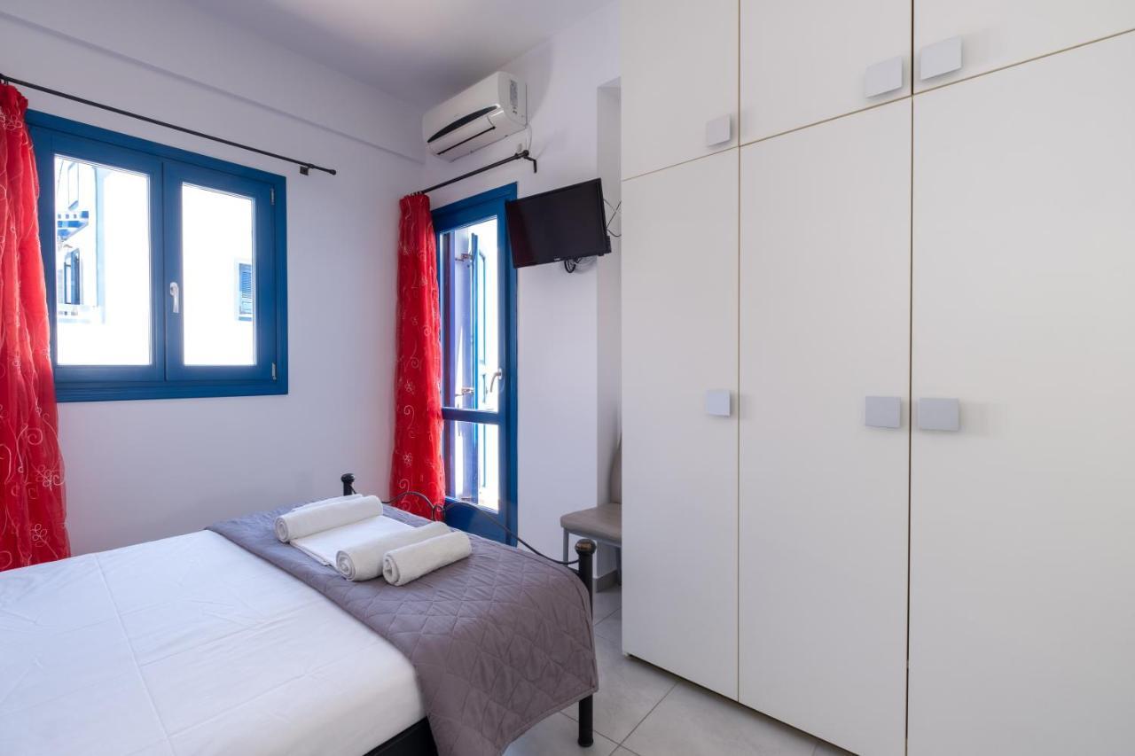 Adelphi Apartments Perissa  Buitenkant foto