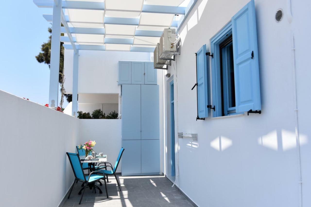 Adelphi Apartments Perissa  Buitenkant foto